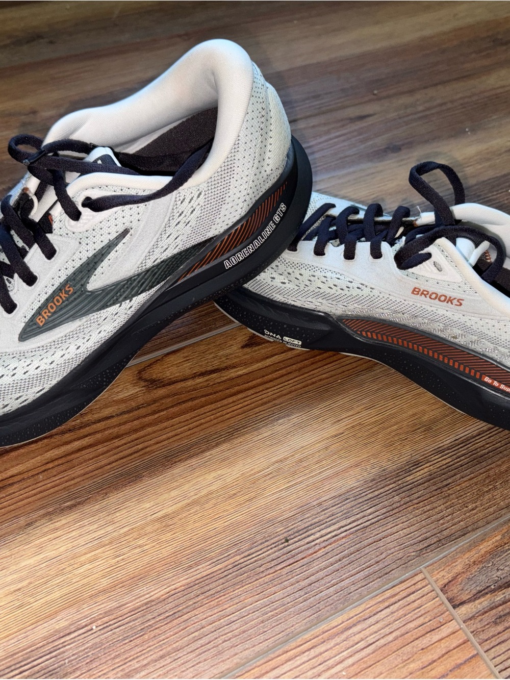Brooks Adrenaline GTS 24 Women’s s Grey/Black/Copper Running Shoes 8 Wide